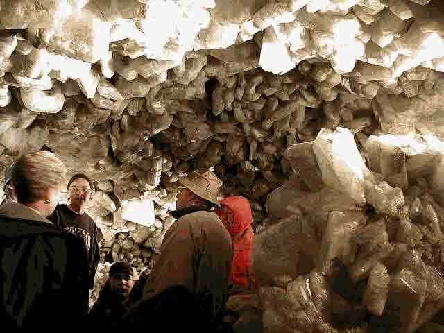 celestite crystal cave